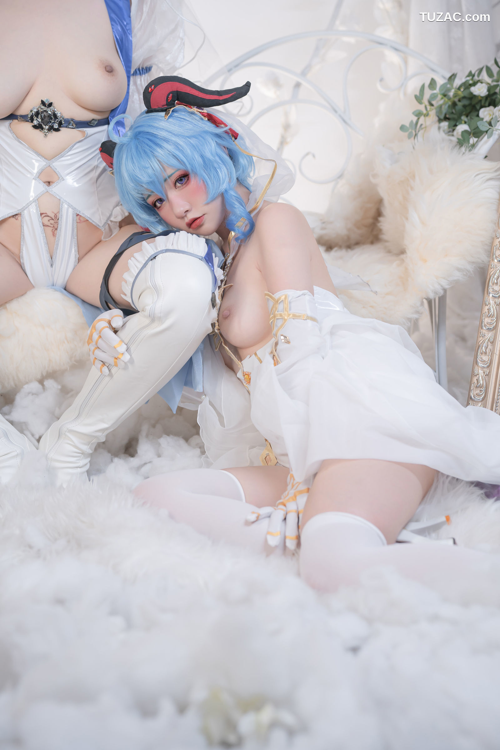 爆机少女喵小吉-12月T3-双子：最强冰雪组合