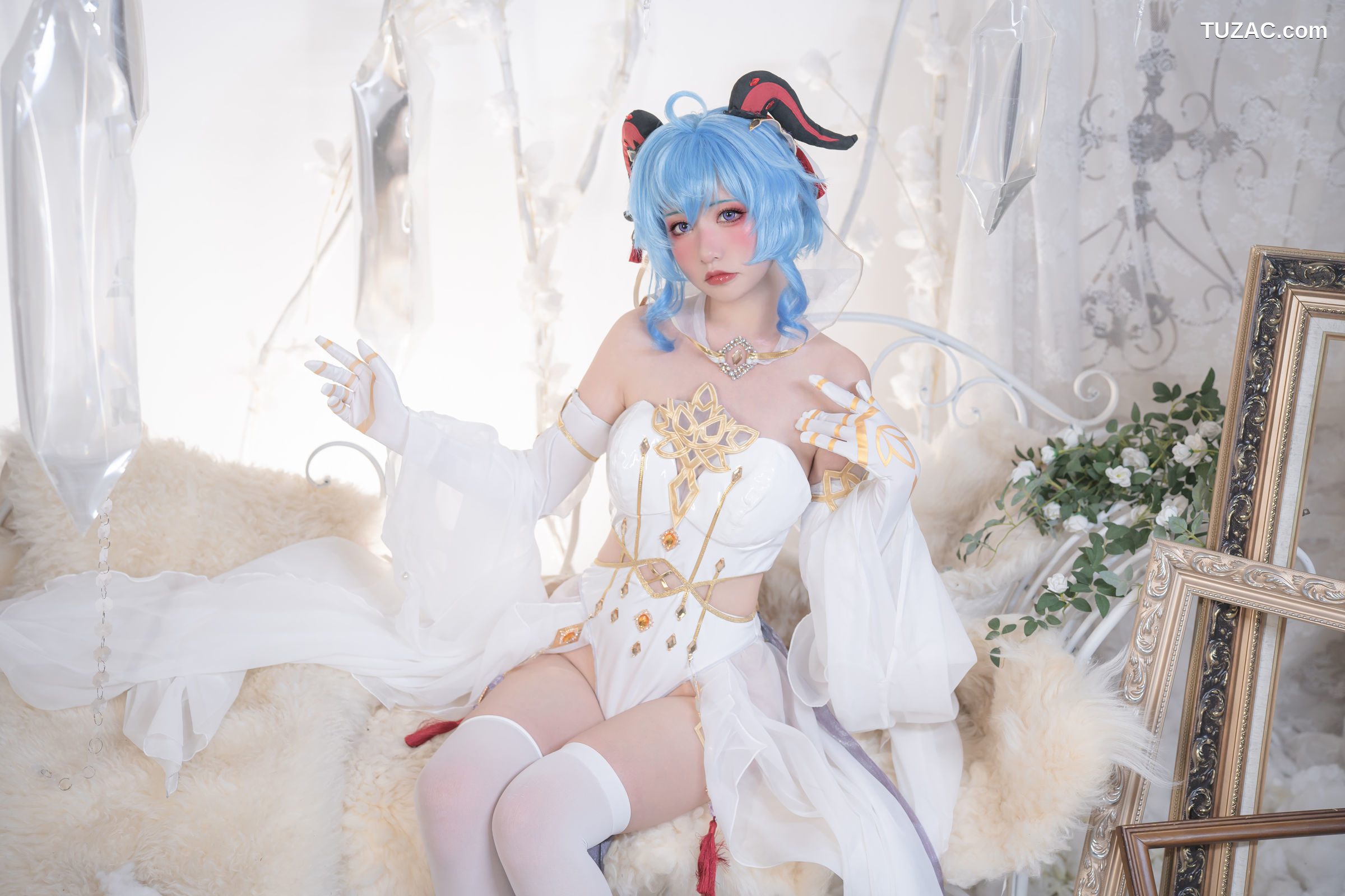 爆机少女喵小吉-12月T3-双子：最强冰雪组合