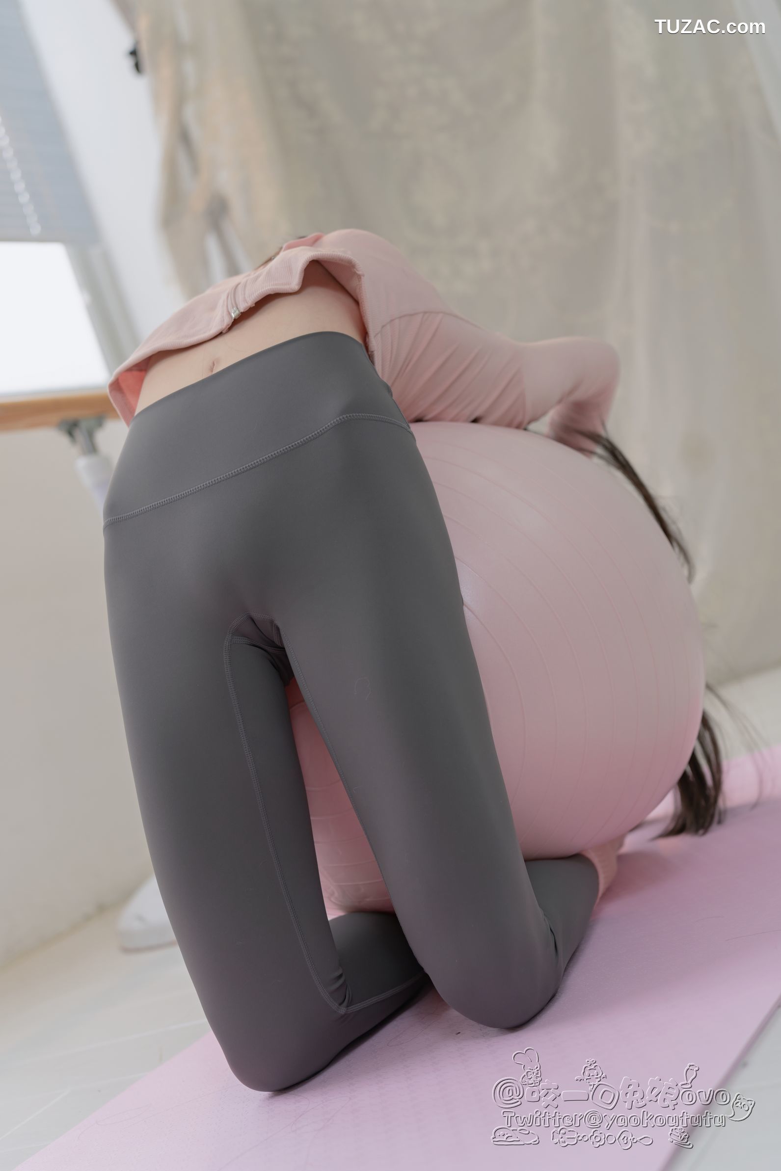黏黏团子兔-兔娘瑜伽私教课