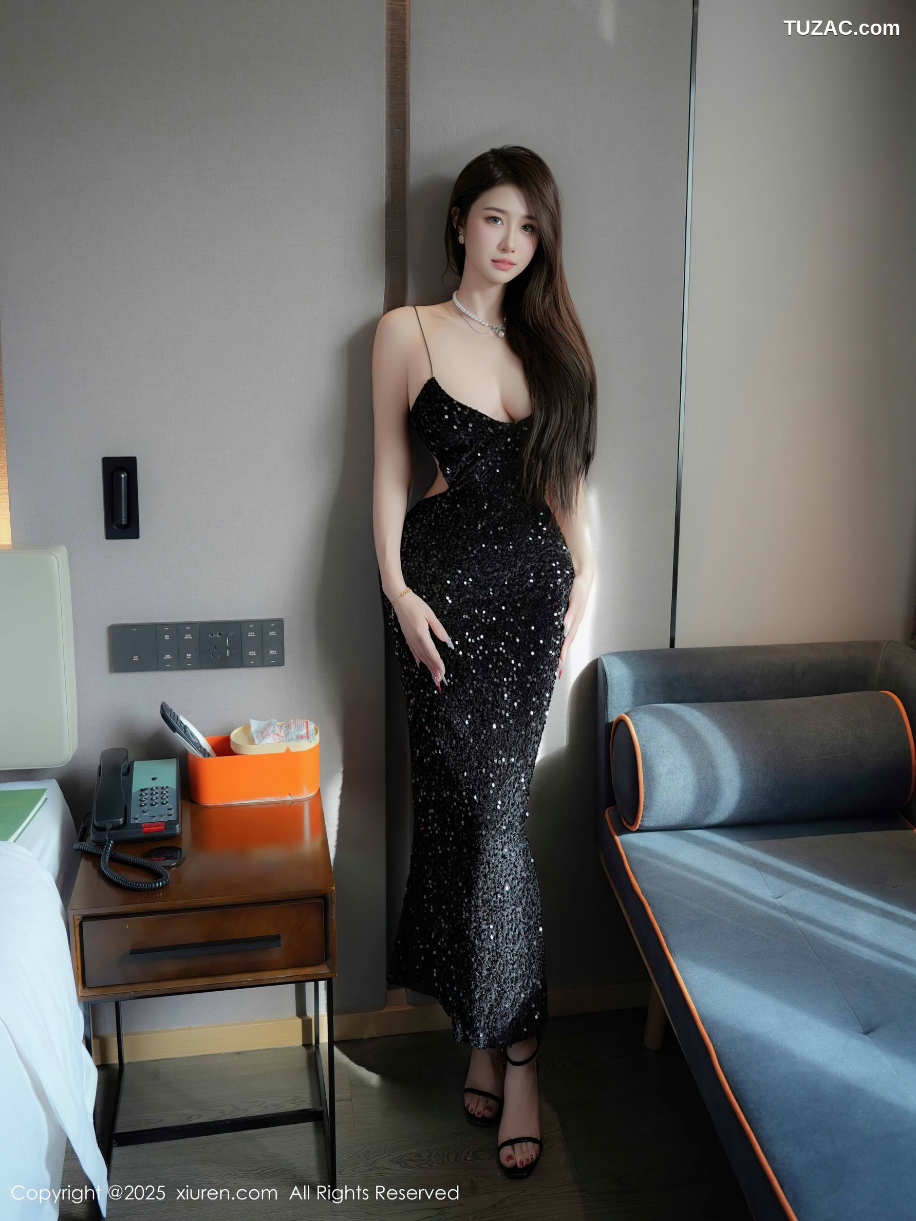 XiuRen秀人网-9937-星星baby-黑色吊带紧身礼裙爆乳-2025.02.26