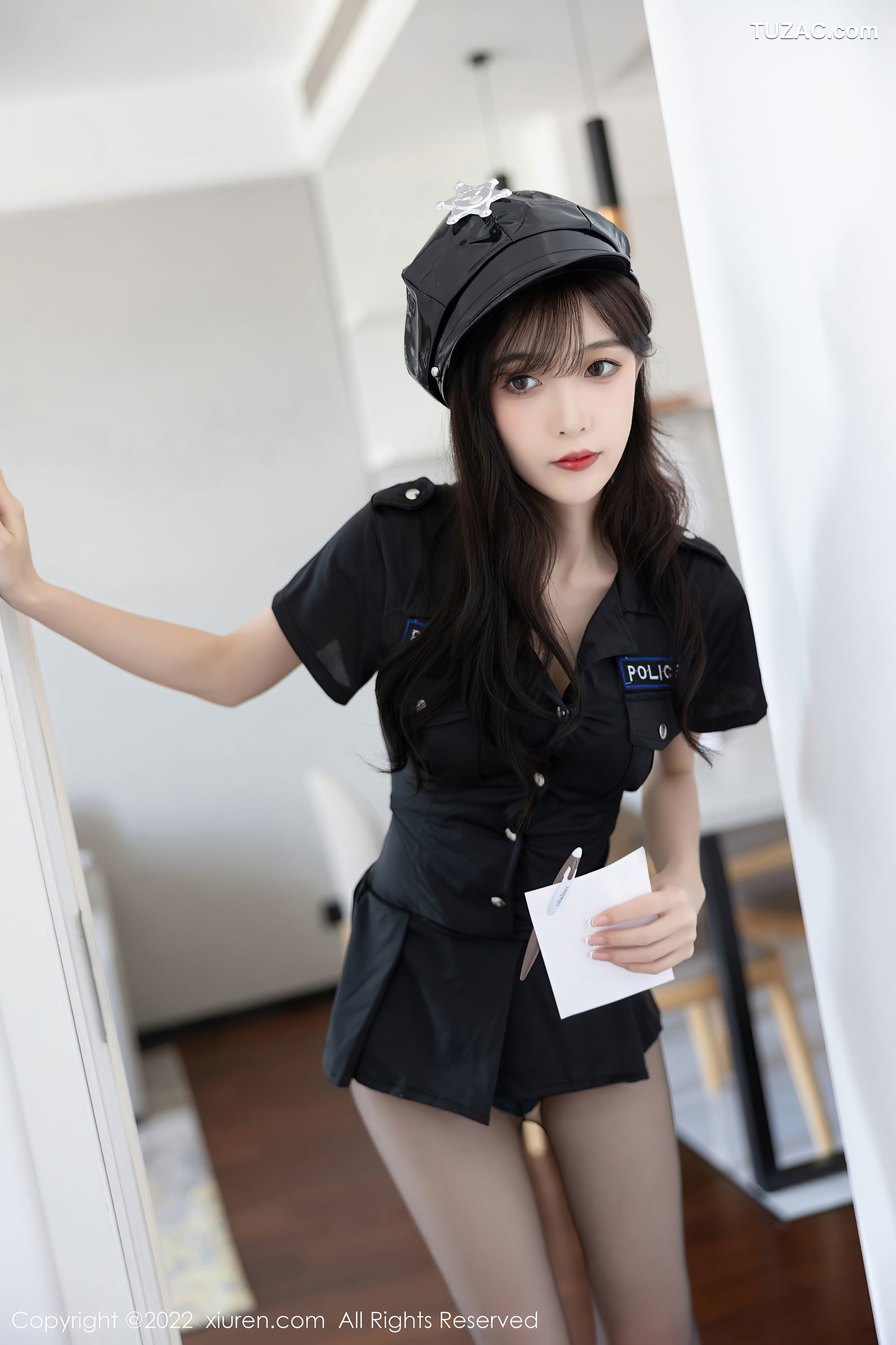 XiuRen-No.5517-林星阑-黑衫短裙警服暗绿内衣黑丝