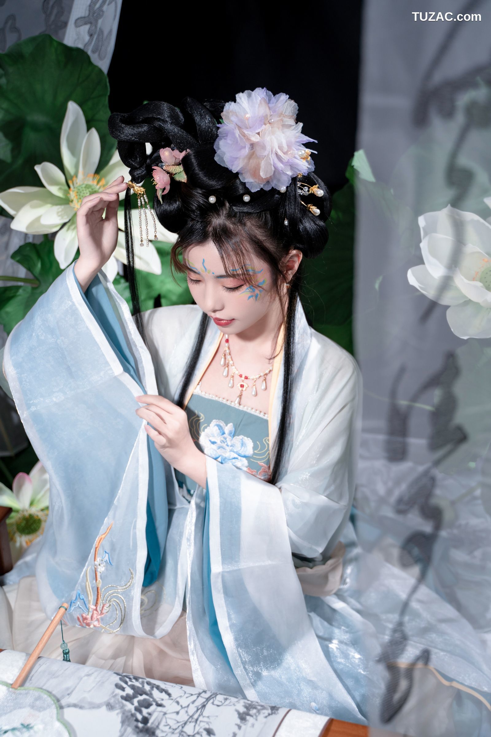 爆机少女喵小吉-月华清