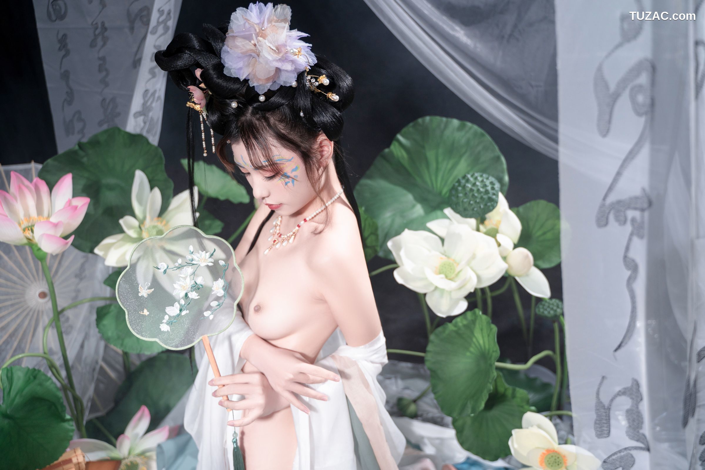 爆机少女喵小吉-月华清