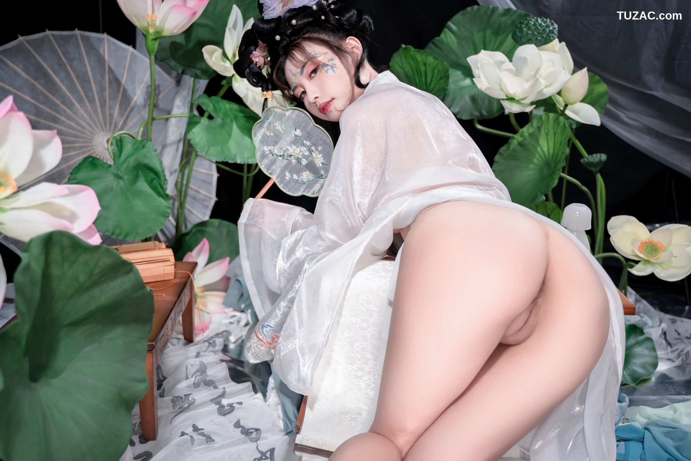 爆机少女喵小吉-月华清