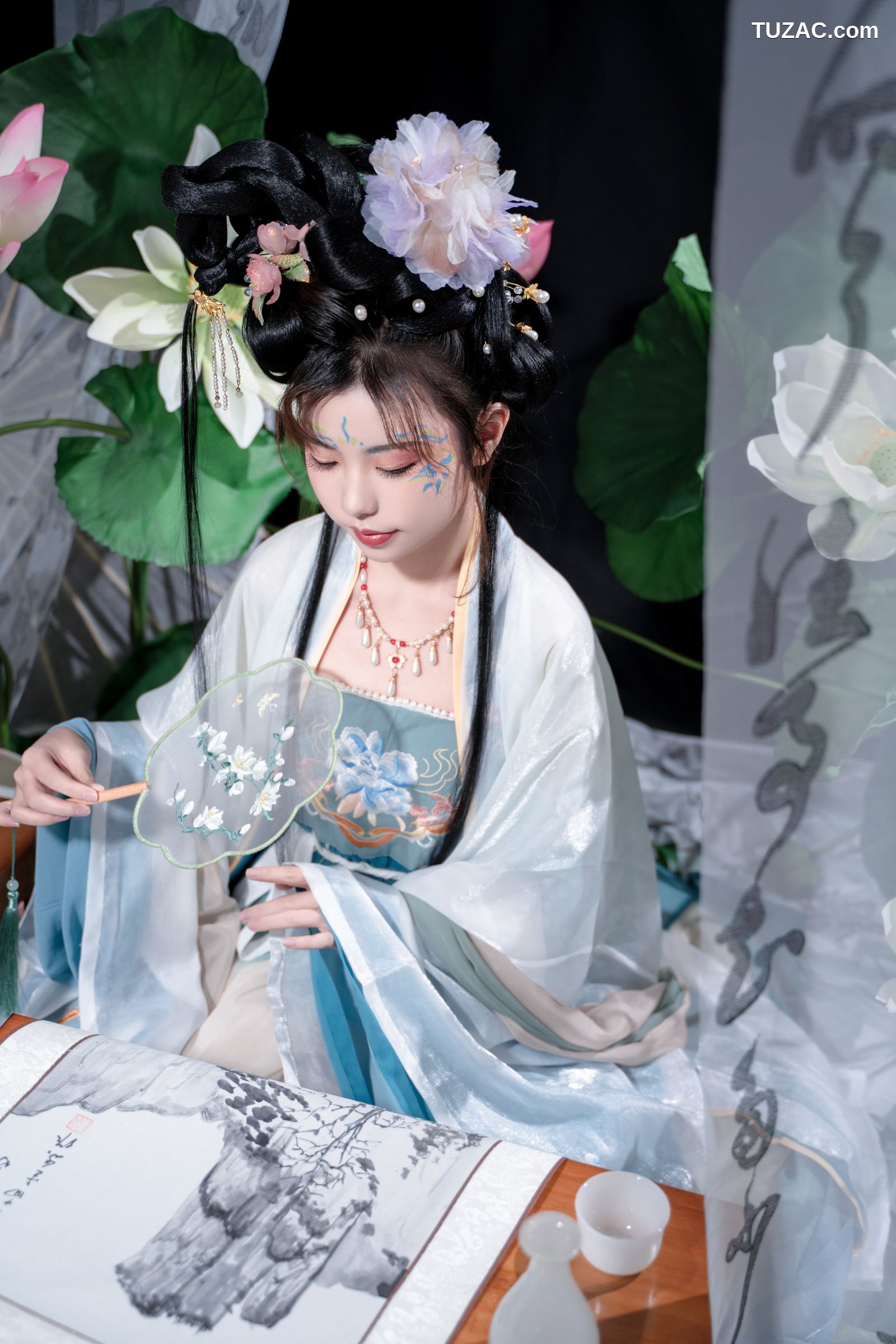 爆机少女喵小吉-月华清