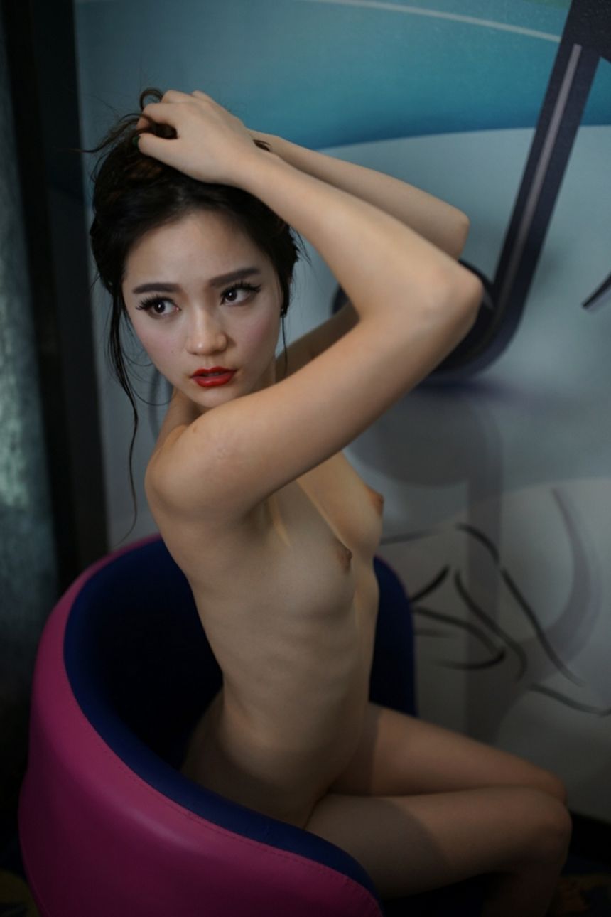 极品美模米兰私拍无圣光套图（三）[100P]
