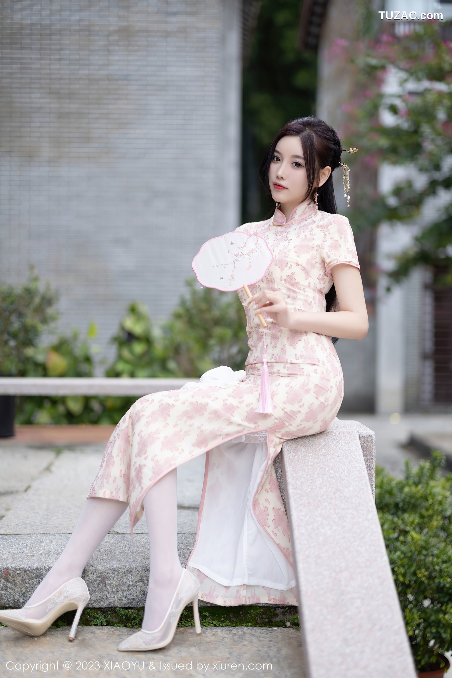 XiaoYu语画界-993-杨晨晨Yome-浅色旗袍白色蕾丝内衣白丝-2023.03.24