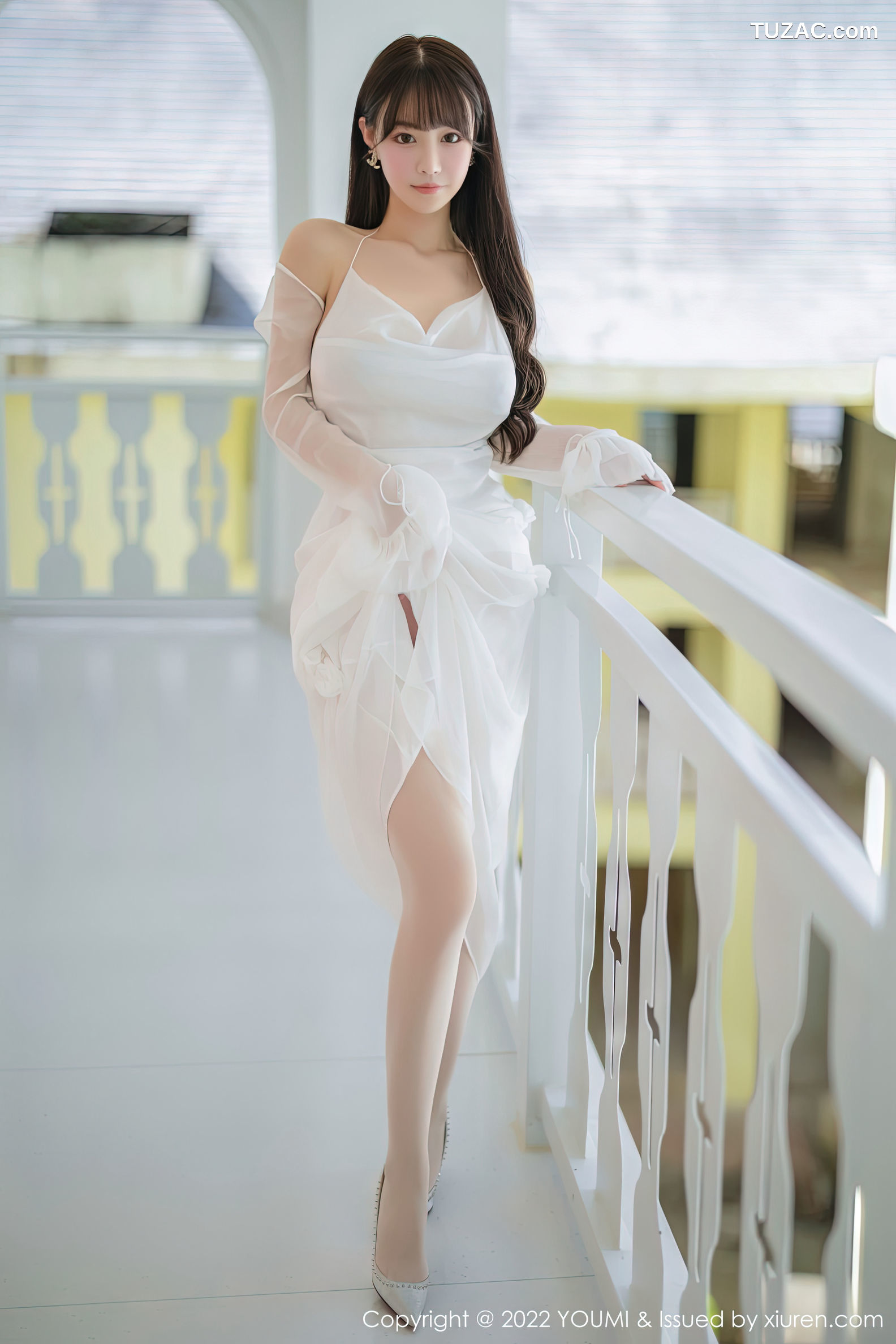 YouMi尤蜜荟-856-朱可儿Flora-西双版纳旅拍白色连衣长裙白丝吊带袜-2022.10.21