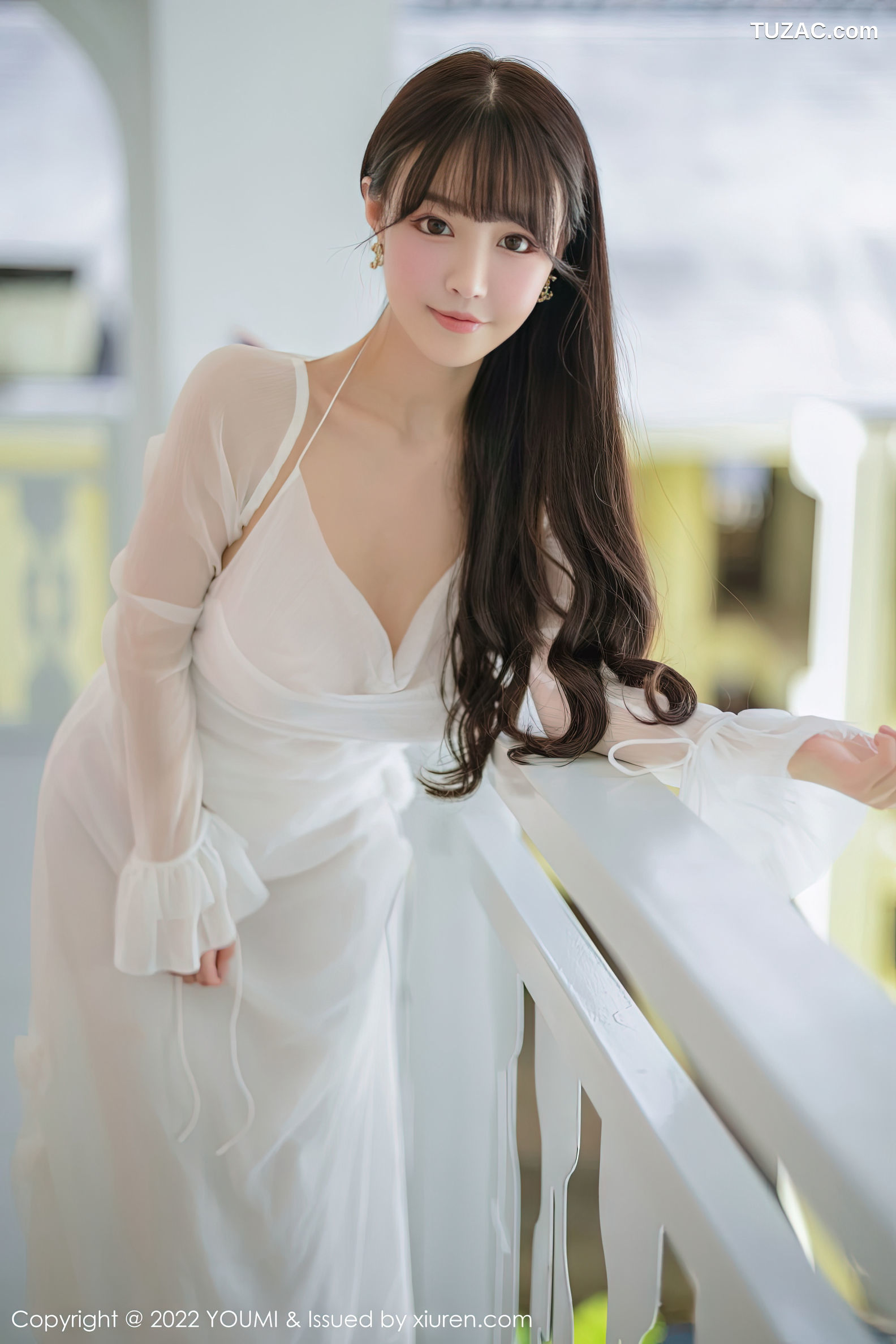 YouMi尤蜜荟-856-朱可儿Flora-西双版纳旅拍白色连衣长裙白丝吊带袜-2022.10.21