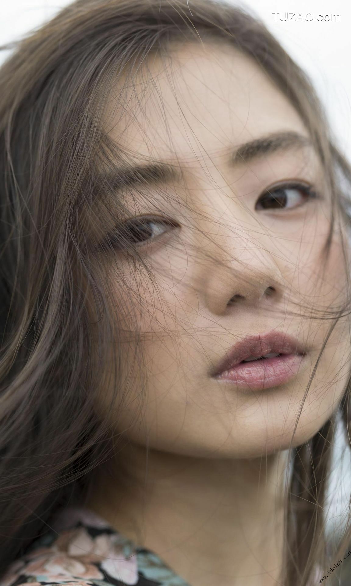 PB写真集_片山萌美 Moemi Katayama 《覚醒》 [75P]
