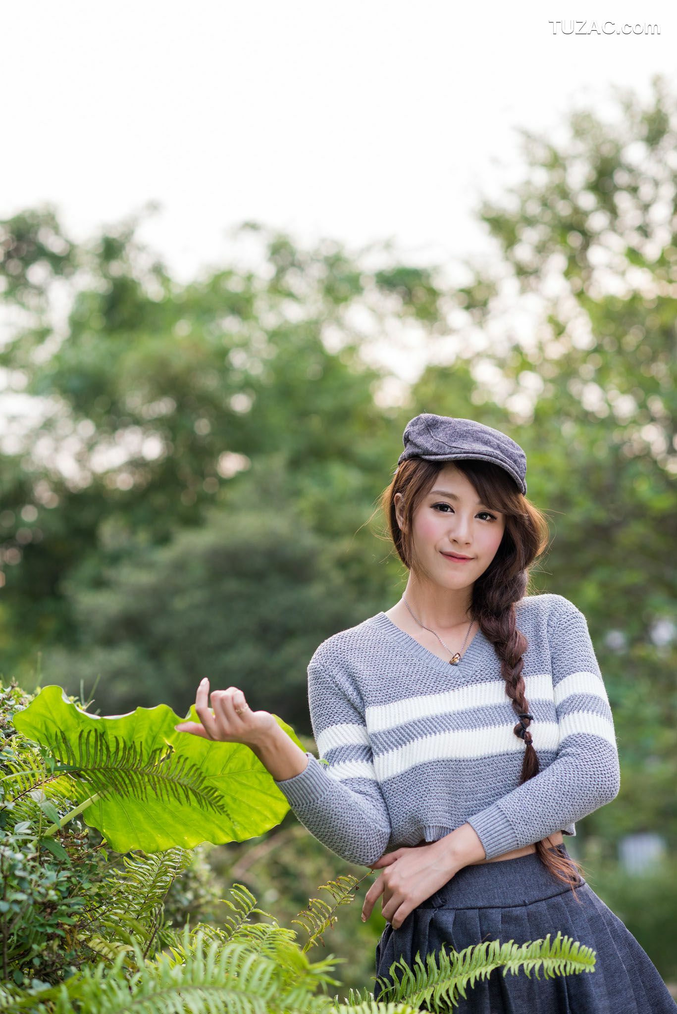 台湾正妹_台湾女神夏晴/腿模MISO《秋之风》写真集