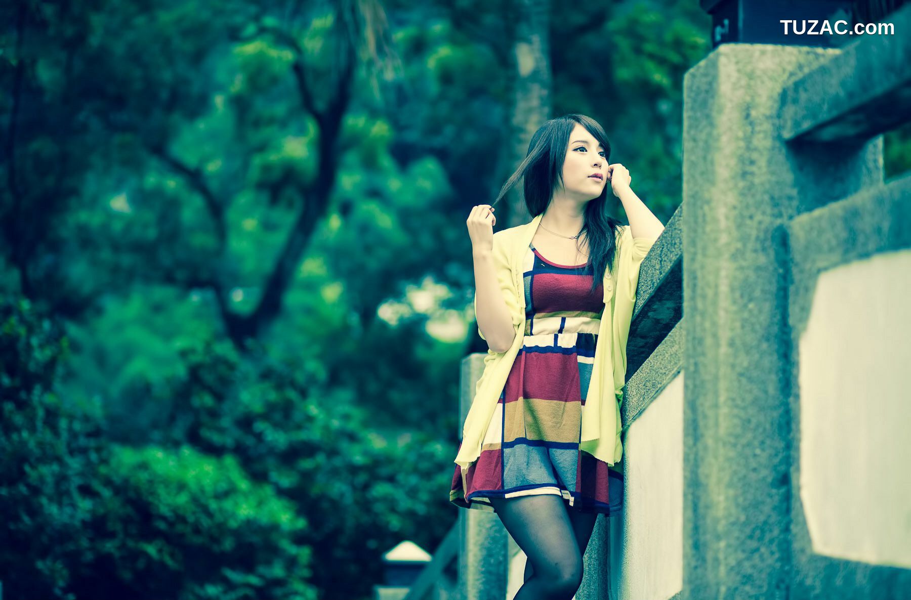 台湾正妹_台湾女神张齐郡JULIE《踏青》写真集