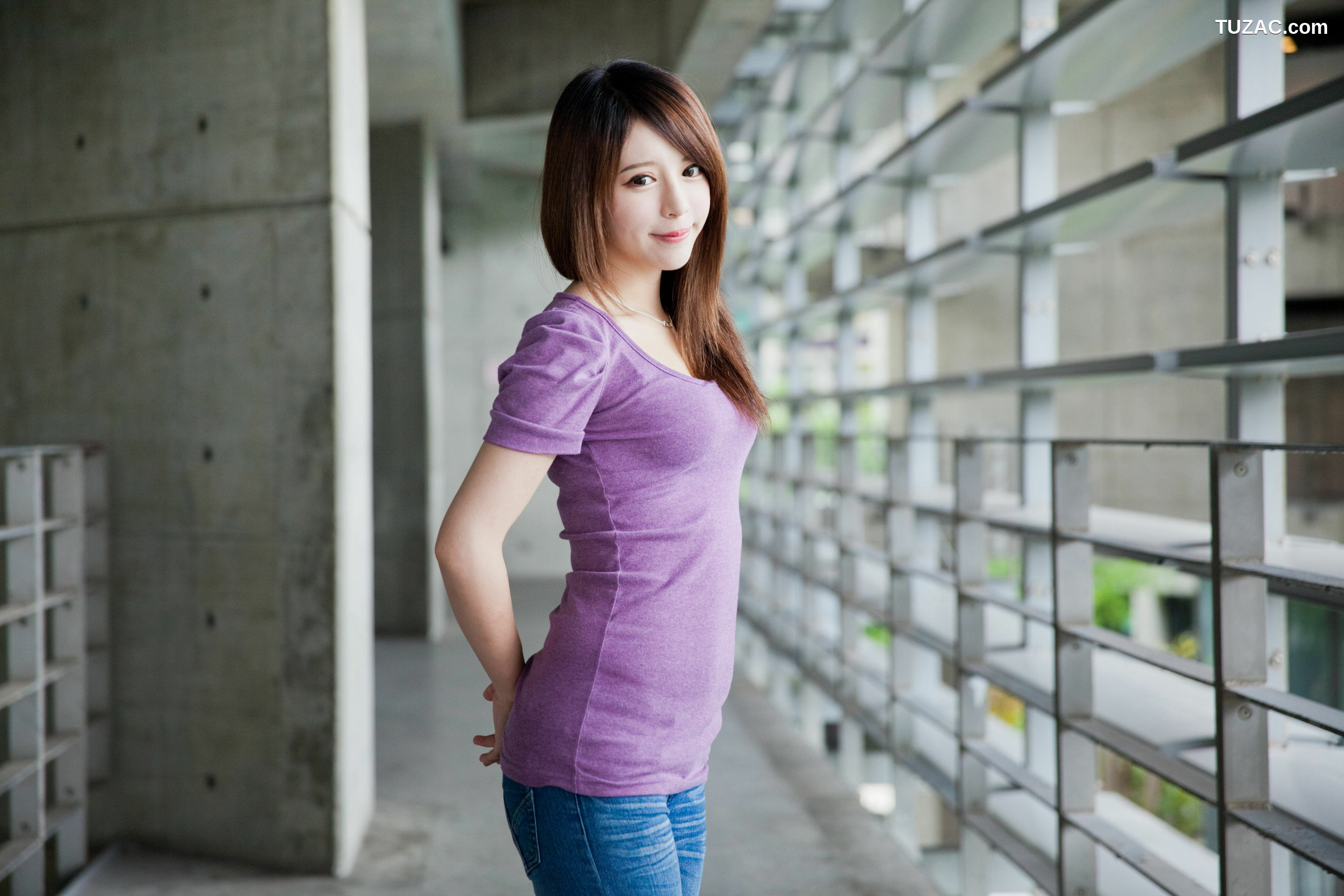 台湾正妹_ 张齐郡《2013-JuLie玉美人!》 写真集[54P]