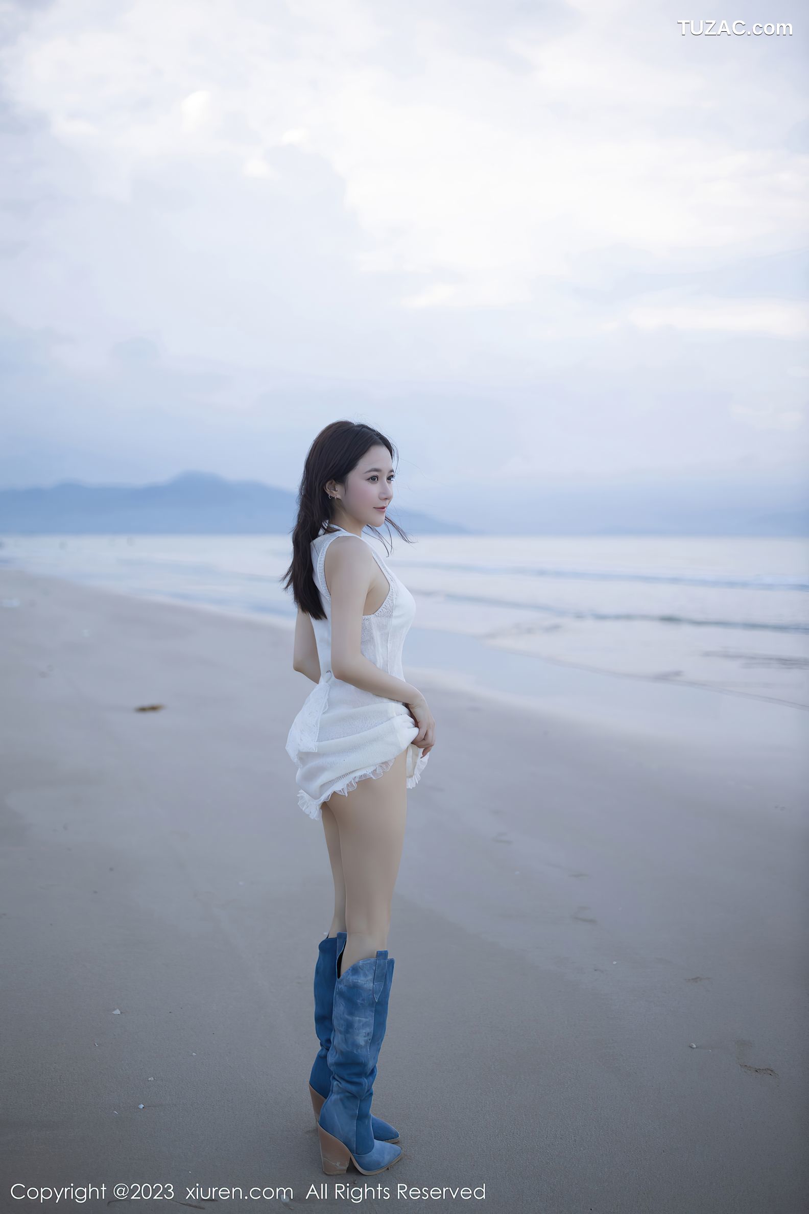 XiuRen秀人网-6852-鱼子酱Fish-海边性感白色比基尼服-2023.06.02