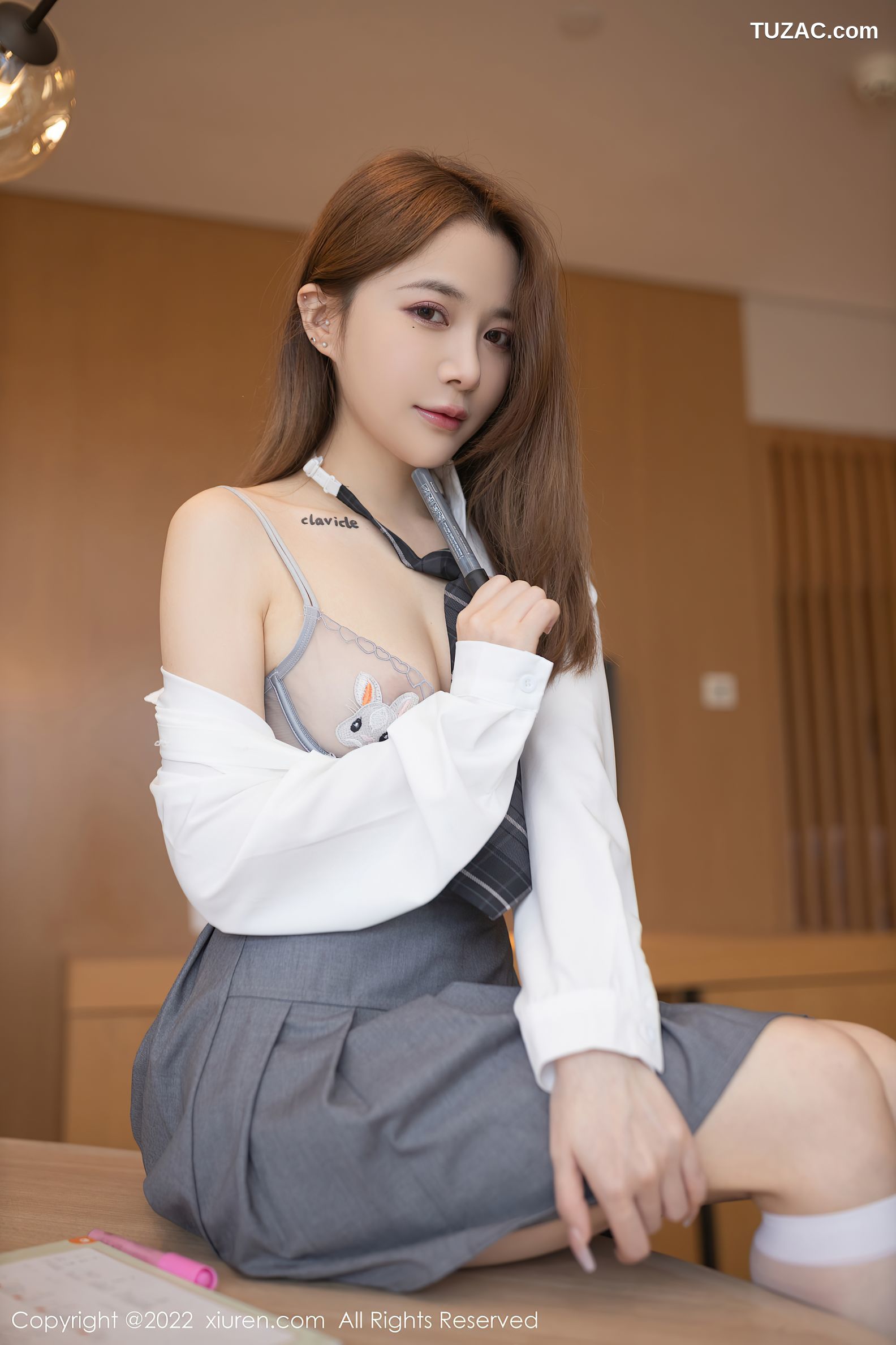 XiuRen秀人网-4436-鱼子酱Fish-JK制服轻透情趣内衣-2022.01.07