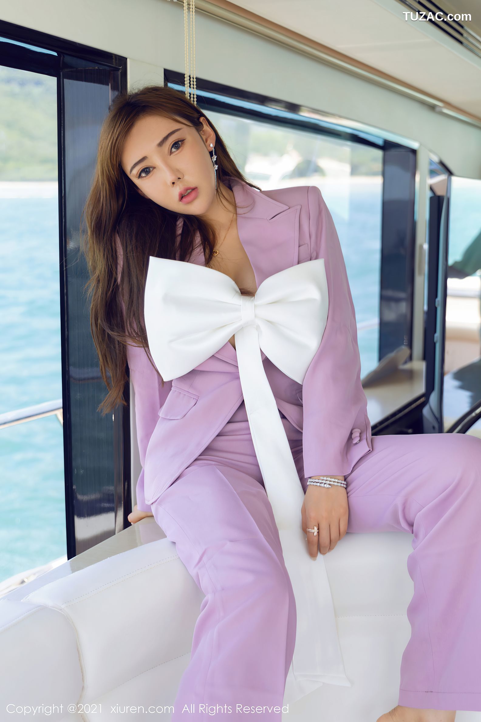 XiuRen秀人网-3833-萌汉药baby-澳门旅拍游艇主题蝴蝶结内衣-2021.08.23
