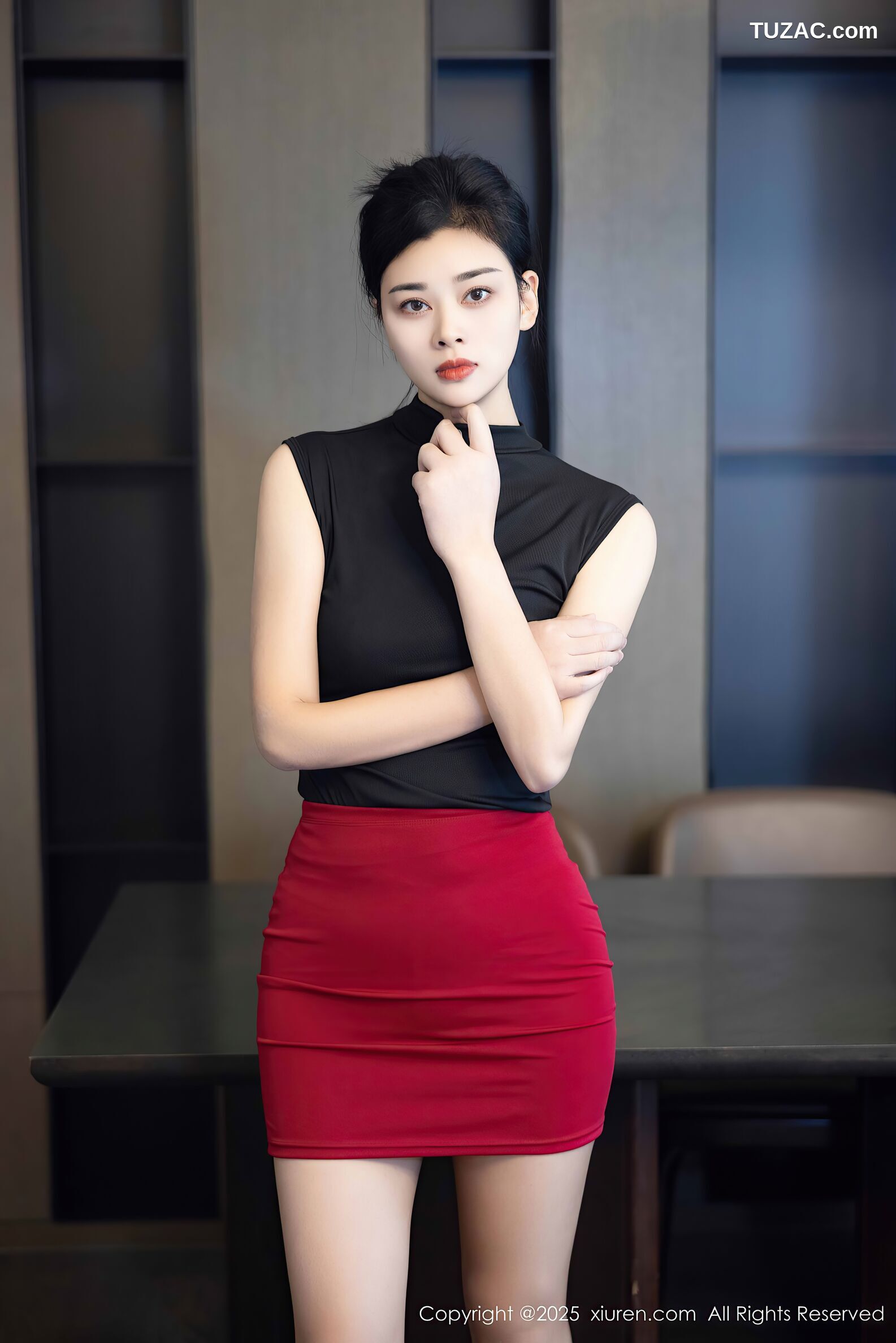 XiuRen秀人网-10948-徐清妍-OL无袖黑色T恤红短裙黑丝-2025.11.05