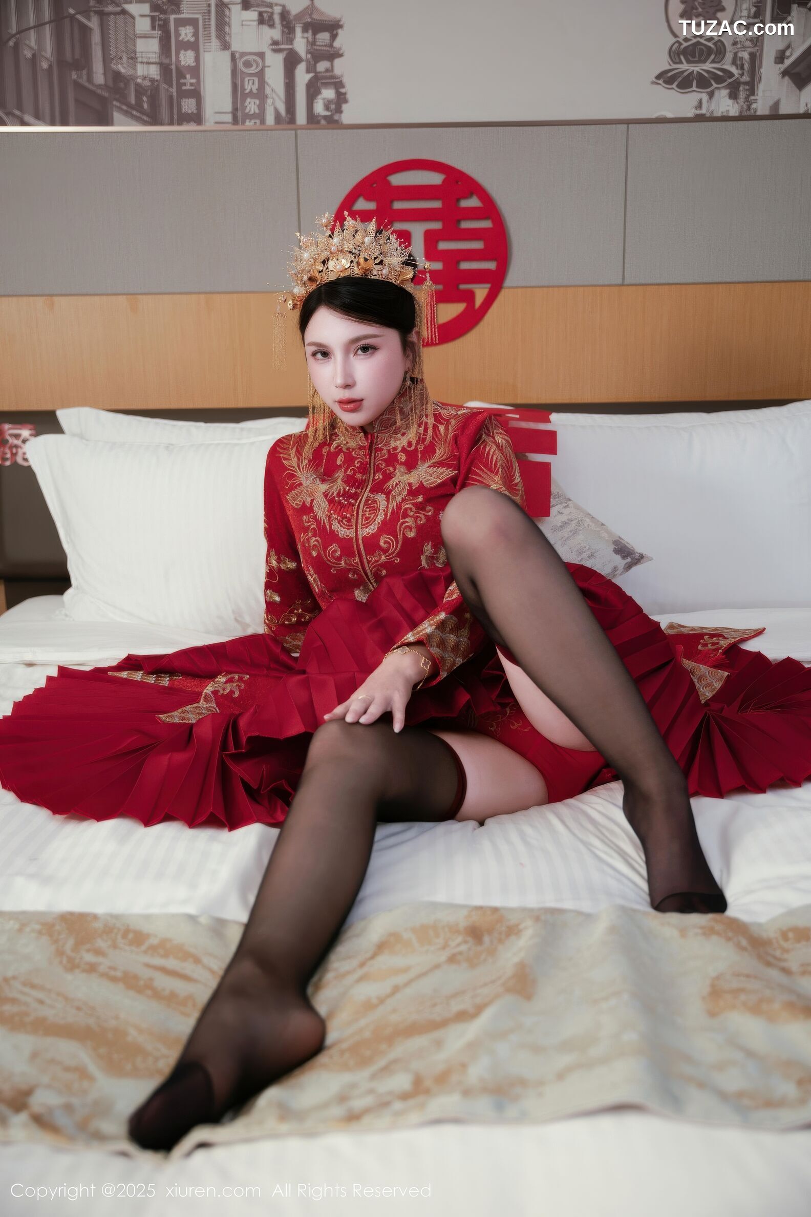 XiuRen秀人网-10865-小蛮妖Yummy-新娘红装红色内衣黑丝-2025.10.14