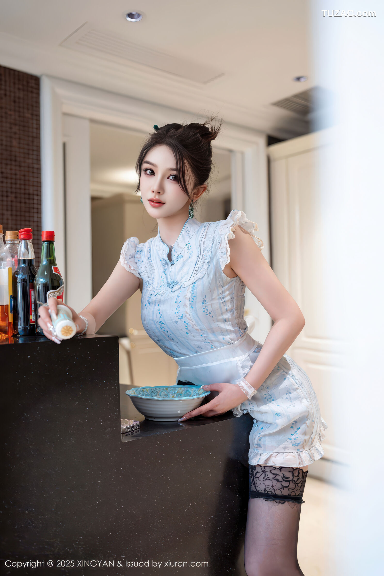 XingYan星颜社-444-李丽莎-姐妹花厨娘短旗袍黑丝黑蕾丝情趣内衣-2025.12.12