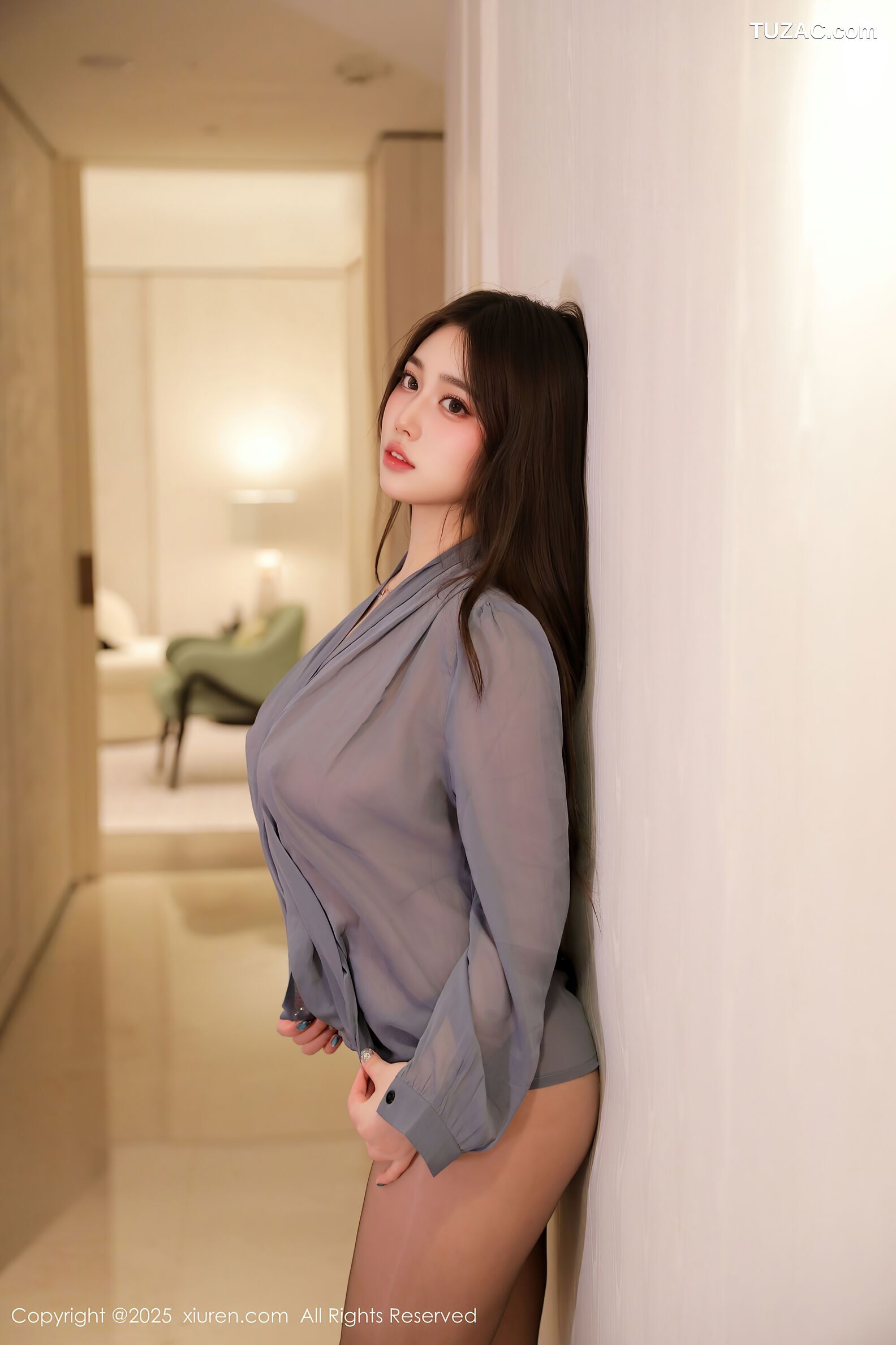 XiuRen秀人网-10484-蛋蛋宝-OL灰衫黑蕾丝内衣黑丝-2025.06.30